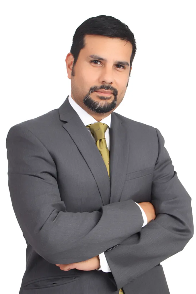 Dr. Raul Escobar Ugarte