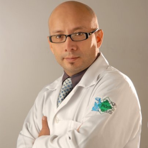 Dr. Tito Barzola